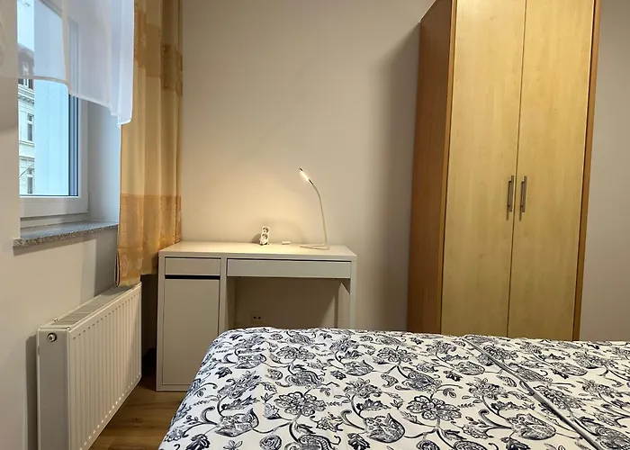 3 Center East Apartament *